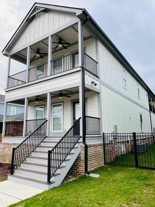 Luxury 4 Bedroom Home And Private Deck By Mcg 6 Augusta Exterior photo