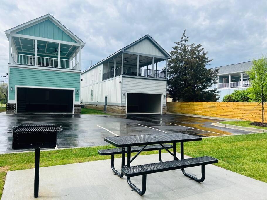 Luxury 4 Bedroom Home And Private Deck By Mcg 6 Augusta Exterior photo